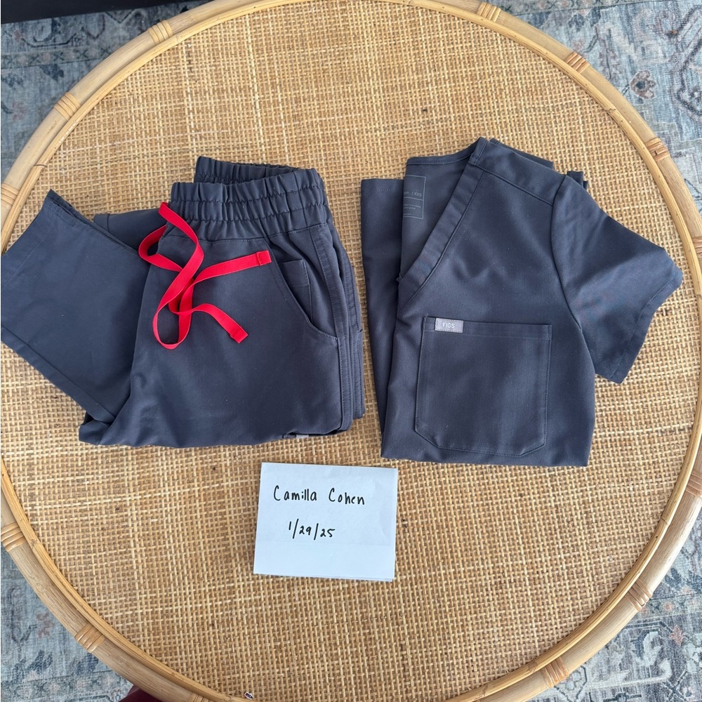 Figs Scrubs Charcoal